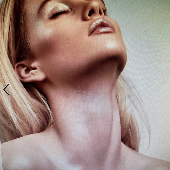 FENTY BEAUTY DIAMOND BOMB ALL OVER DIAMOND VEIL IN HOW MANY CARATS NWT! - Picture 5 of 5